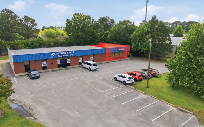 Pictures of Retail, Office property located at 120 E Fire Tower Rd, Winterville, NC 28590 for lease - image #1