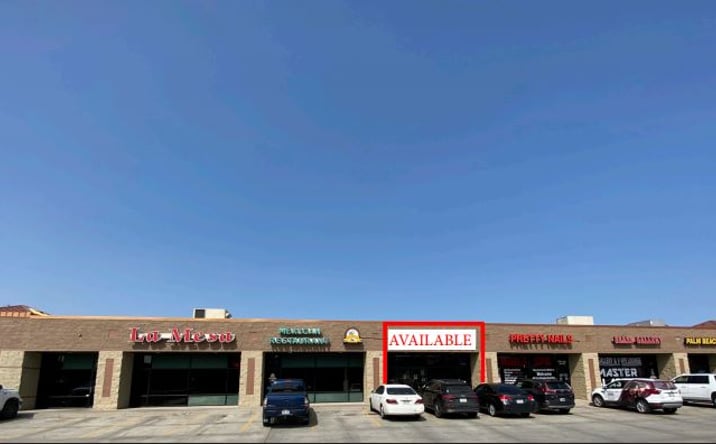 Pictures of Retail property located at 11002 Emmet St, Omaha, NE 68164 for lease - image #1