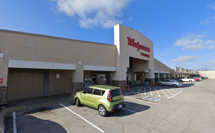 Pictures of Retail property located at 4902 S Sheridan Rd, Tulsa, OK 74145 for lease - image #1