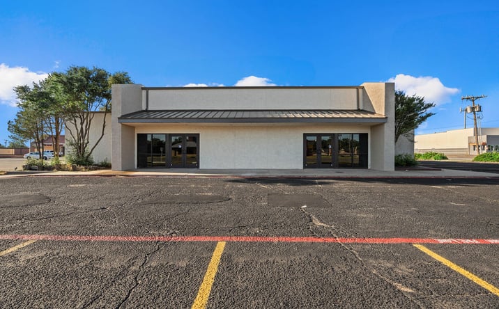 Pictures of Retail, Restaurant property located at 4845 50th St, Lubbock, TX 79414 for lease - image #1