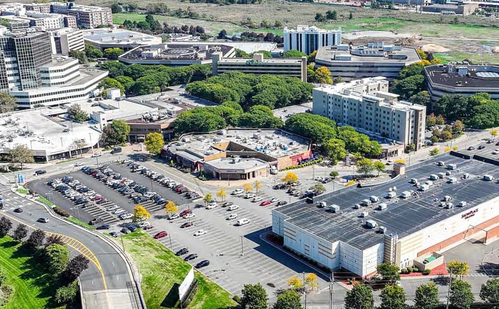 Pictures of Retail, Restaurant property located at 700 Plaza Drive, Secaucus, NJ 07094 for lease - image #1