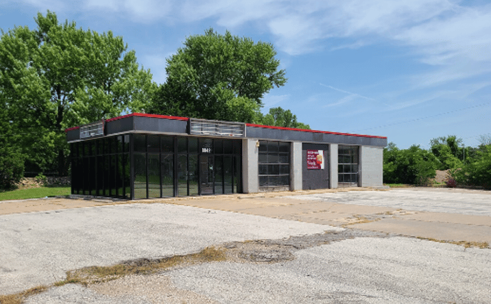 Pictures of Retail property located at 8042 Parallel Pkwy, Kansas City, KS 66112 for lease - image #1