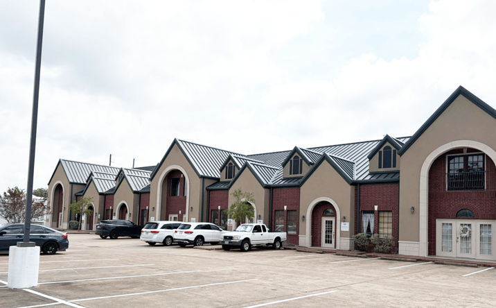Pictures of Office property located at 2225 County Rd 90, Pearland, TX 77584 for lease - image #1