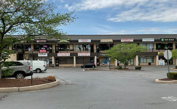 Pictures of Retail property located at 1423 Dual Highway, Hagerstown, MD 21740 for lease - image #1