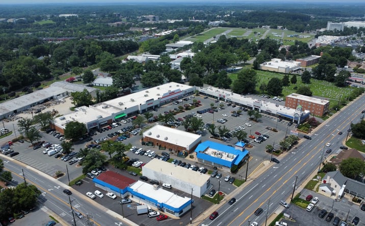 Pictures of Retail property located at 206-300 N Frederick Ave, Gaithersburg, MD 20877 for lease - image #1
