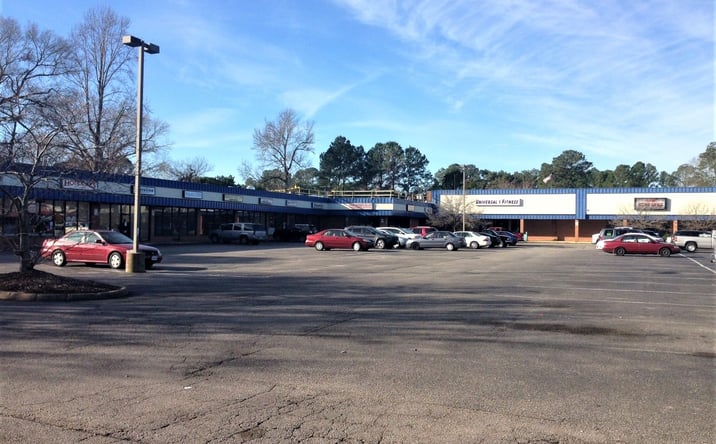 Pictures of Retail property located at 1457 Mt. Pleasant Road, Chesapeake, VA 23322 for lease - image #1