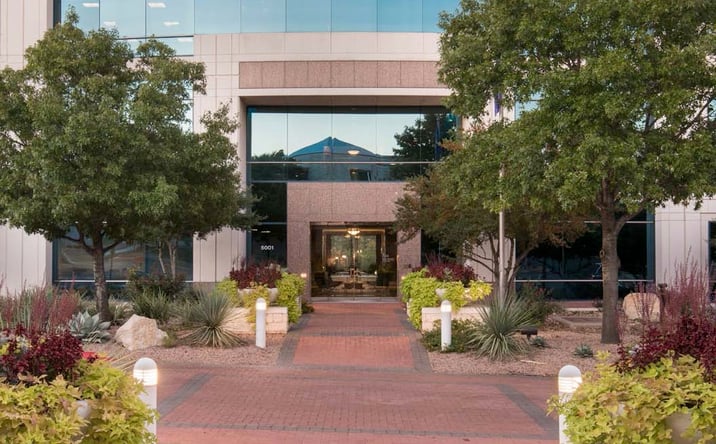 Pictures of Office property located at 5001 Plaza on the Lake Dr, Austin, TX 78746 for lease - image #1