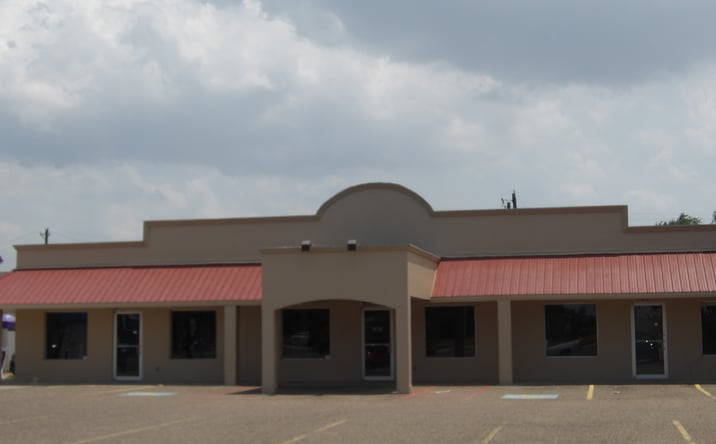Pictures of Retail, Office property located at 503 W Bus Highway 83, Donna, TX 78516 for lease - image #1