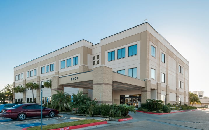 Pictures of Office property located at 6807 Emmett F Lowry Expy, Texas City, TX 77591 for lease - image #1