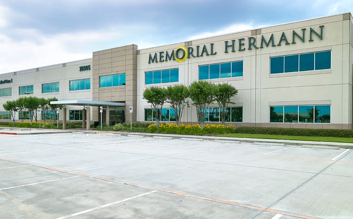 Pictures of Office property located at 10905 Memorial Hermann Dr, Pearland, TX 77584 for lease - image #1