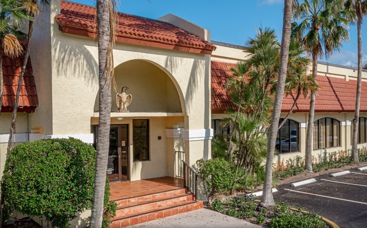 Pictures of Office property located at 1700 N Dixie Hwy, Boca Raton, FL 33432 for lease - image #1