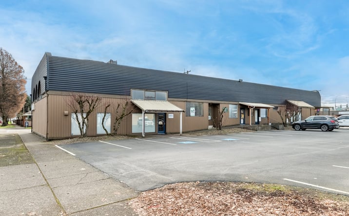 Pictures of Office property located at 1106 Douglas St, Longview, WA 98632 for lease - image #1