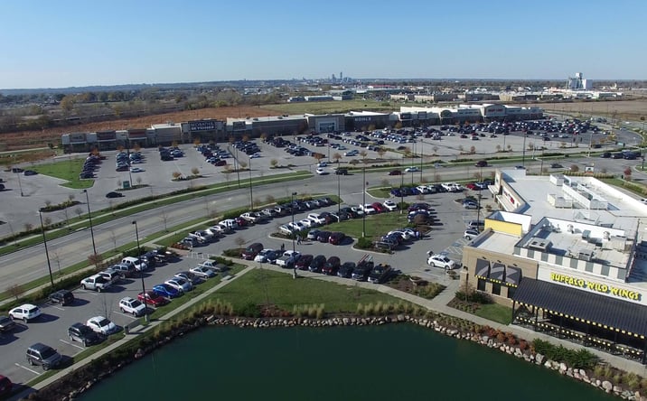Pictures of Retail, Restaurant property located at 3626 Metro Dr, Council Bluffs, IA 51501 for lease - image #1