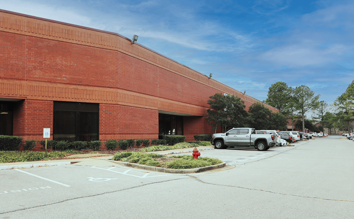 Pictures of Office property located at 1680 Century Center Pkwy, Memphis, TN 38134 for lease - image #1