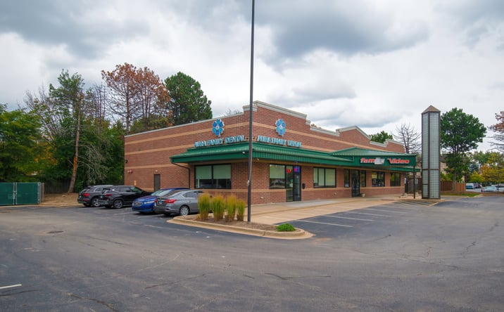 Pictures of Retail property located at 740-750 W Hintz Rd, Wheeling, IL 60090 for lease - image #1