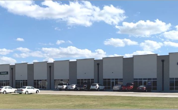 Pictures of Retail property located at 3402 W 114th St S, Jenks, OK 74037 for lease - image #1