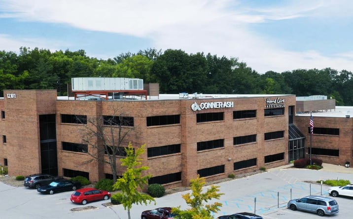 Pictures of Retail, Office property located at 12101 Woodcrest Executive Dr, Creve Coeur, MO 63141 for lease - image #1