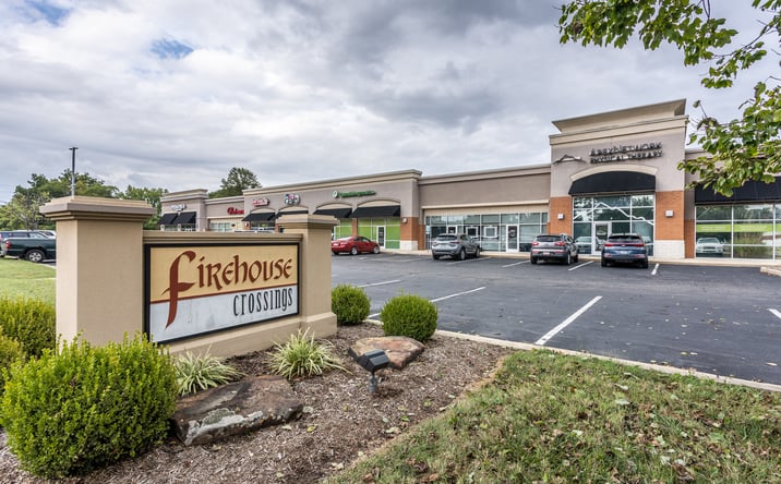 Pictures of Retail, Office, Restaurant property located at 3030 Frank Scott Pkwy W, Belleville, IL 62223 for lease - image #1