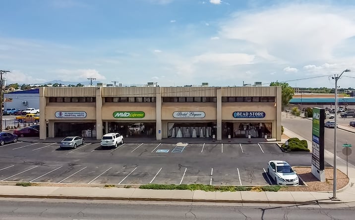 Pictures of Retail property located at 4100 Menaul Blvd NE, Albuquerque, NM 87110 for lease - image #1