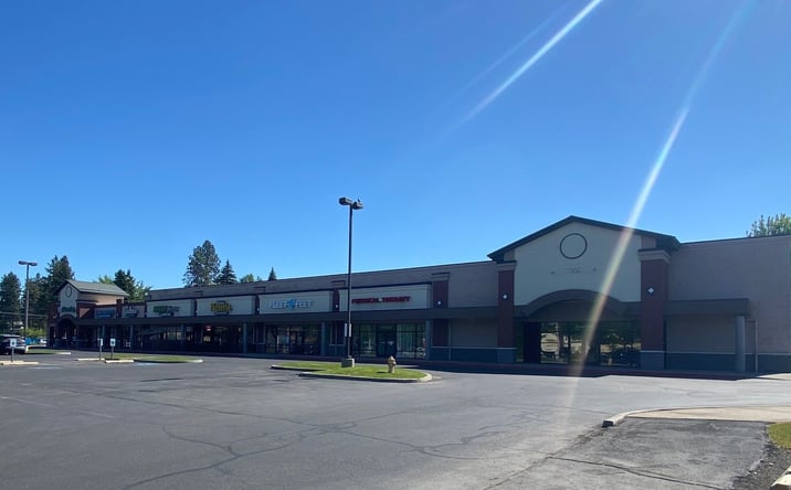 Pictures of Retail property located at 10208 N Division St, Spokane, WA 99218 for lease - image #1