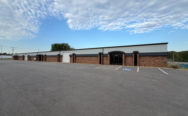 Pictures of Industrial, Retail property located at 4618 Wheeler Ave, Fort Smith, AR 72901 for lease - image #1