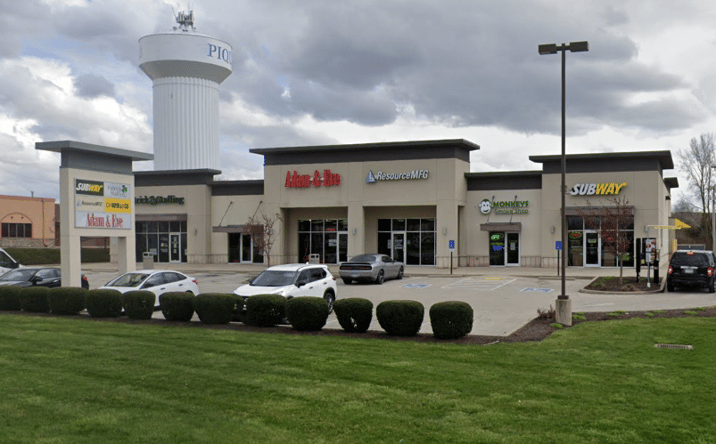 Pictures of Retail property located at 1225 E Ash St, Piqua, OH 45356 for lease - image #1