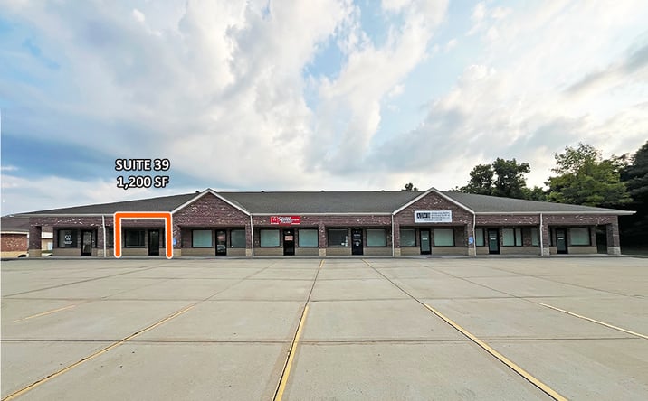Pictures of Retail, Office property located at 15 Executive Plaza Ct, Maryville, IL 62062 for lease - image #1