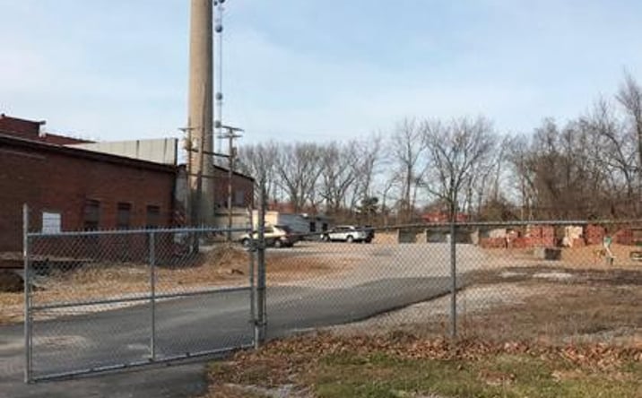 Pictures of Industrial property located at 625 S Willis Ave, Independence, MO 64052 for lease - image #1