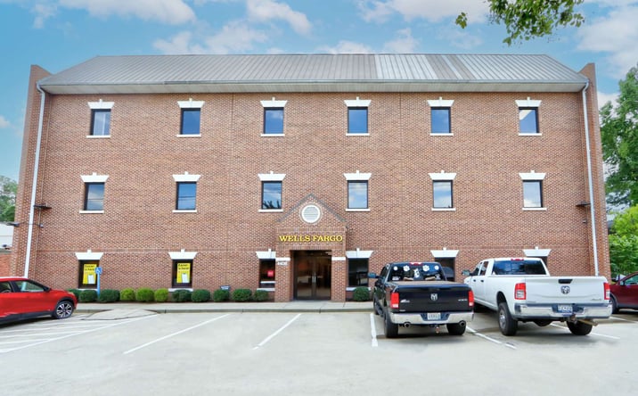 Pictures of Office property located at 4408 Forest Dr, Columbia, SC 29206 for lease - image #1