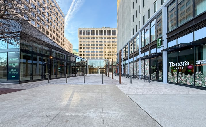Pictures of Retail property located at 2451 Crystal Dr, Arlington, VA 22202 for lease - image #1
