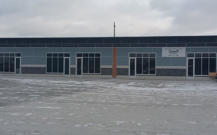 Pictures of Retail, Office property located at 2750 Bay Rd, Saginaw, MI 48603 for lease - image #1