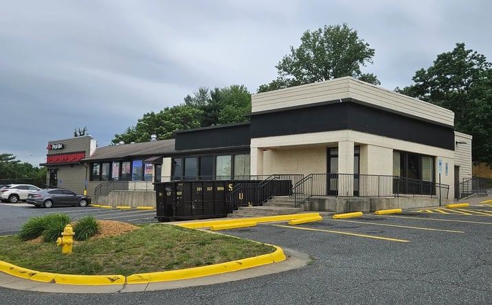 Pictures of Retail, Restaurant property located at 17360 Dumfries Rd, Dumfries, VA 22026 for lease - image #1