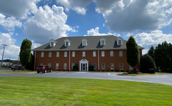 Pictures of Office property located at 1818 E Main St, Easley, SC 29640 for lease - image #1
