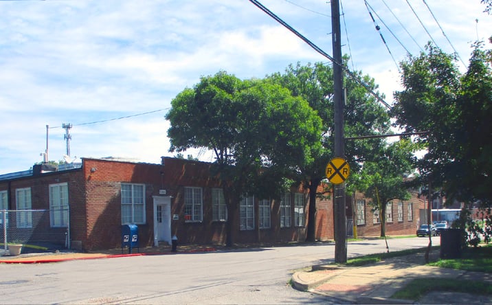 Pictures of Office, Industrial property located at 823-827 Koeln Ave, St. Louis, MO 63111 for lease - image #1