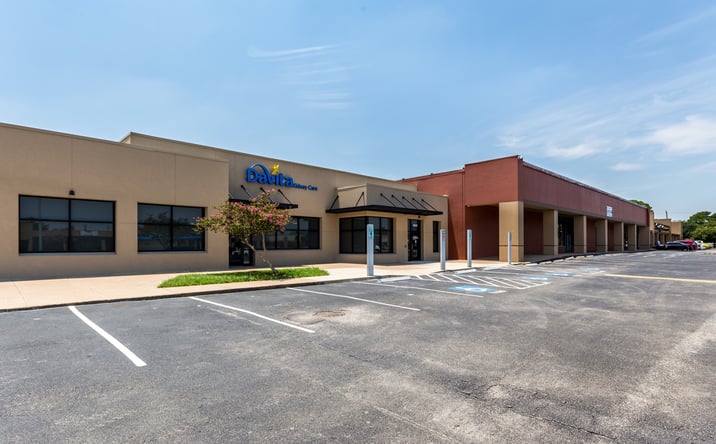 Pictures of Retail, Restaurant, Office property located at 6600-6924 Antoine Dr, Houston, TX 77091, Houston, TX 77091 for lease - image #1