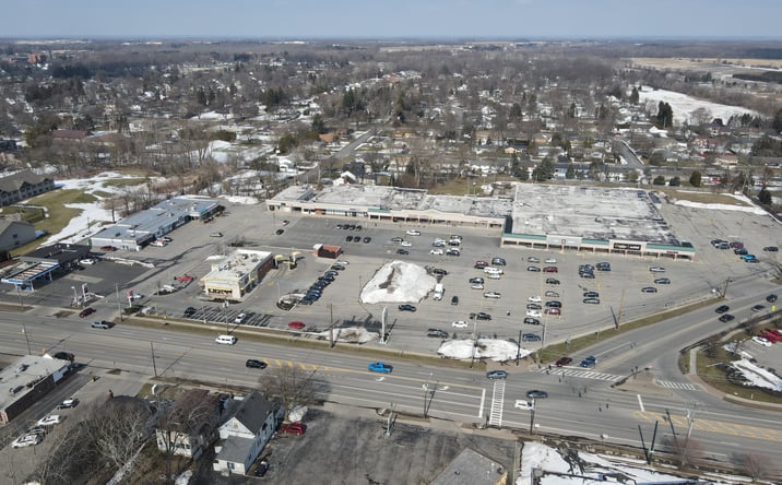 Pictures of Retail property located at 587 E Main St, Batavia, NY 14020 for lease - image #1