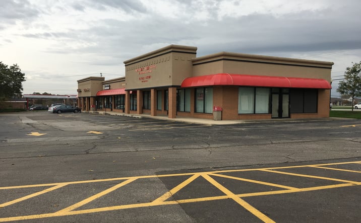 Pictures of Retail property located at 903-965 Oak Street, North Aurora, IL 60542 for lease - image #1
