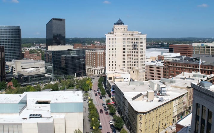 Pictures of Office property located at 77 Monroe Center Street NW, Grand Rapids, MI 49503 for lease - image #1