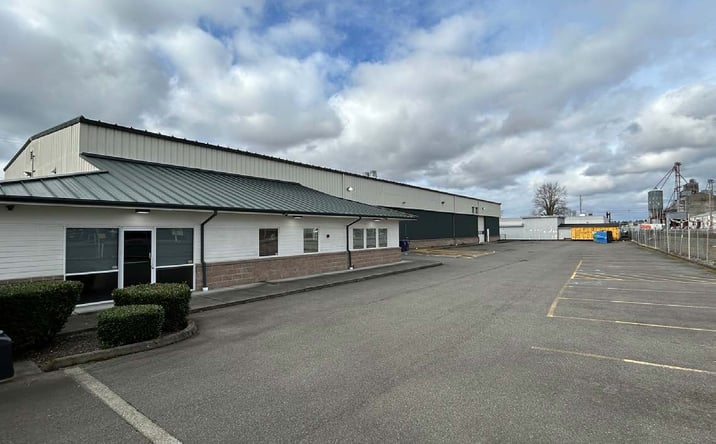 Pictures of Retail property located at 3723 SOUTHSIDE, Jacksonville, FL 32216 for lease - image #1