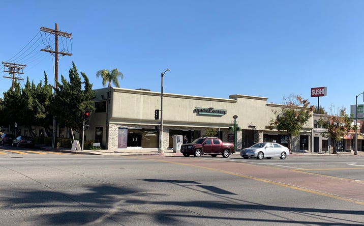 Pictures of Retail, Office property located at 17071 Ventura Blvd, Encino, CA 91316 for lease - image #1