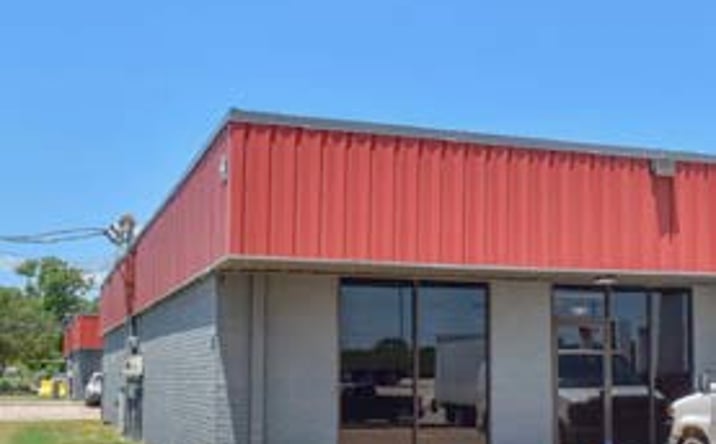 Pictures of Retail, Office property located at 1514 Ed Bluestein Blvd, Austin, TX 78721 for lease - image #1
