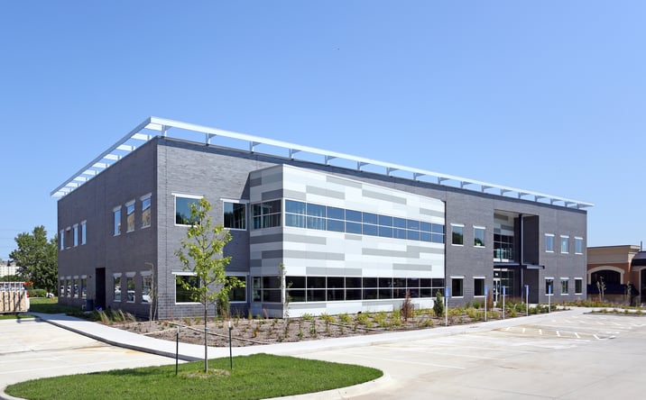 Pictures of Office property located at 7545 Ashworth Rd, West Des Moines, IA 50266 for lease - image #1