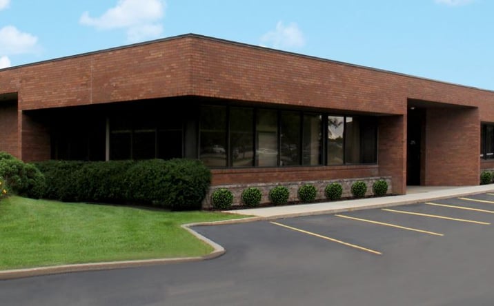 Pictures of Office property located at 310 Regency Parkway, Omaha, NE 68114 for lease - image #1
