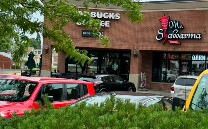 Pictures of Retail property located at 29004-29036 Gratiot Ave Roseville, Roseville, MI 48066 for lease - image #1