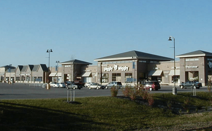 Pictures of Retail property located at 1280 Brown Street, Oconomowoc, WI 53066 for lease - image #1