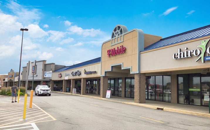 Pictures of Retail property located at 3405-3443 Freedom Drive, Springfield, IL 62704 for lease - image #1