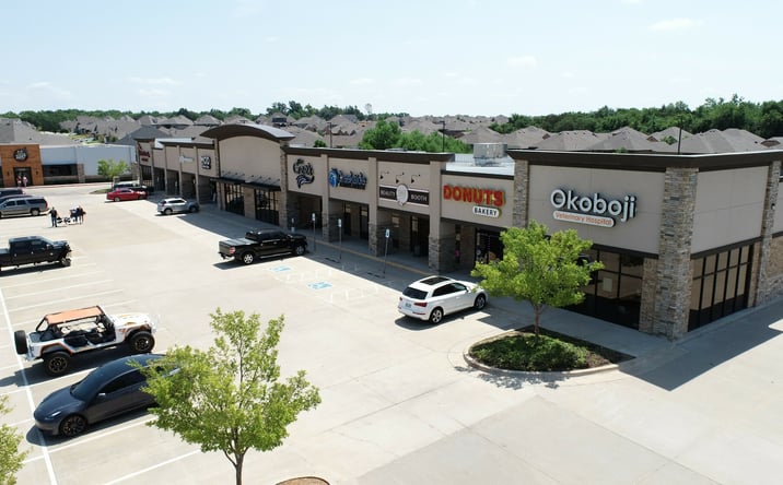 Pictures of Retail property located at 1020 NW 192nd St, Edmond, OK 73012 for lease - image #1