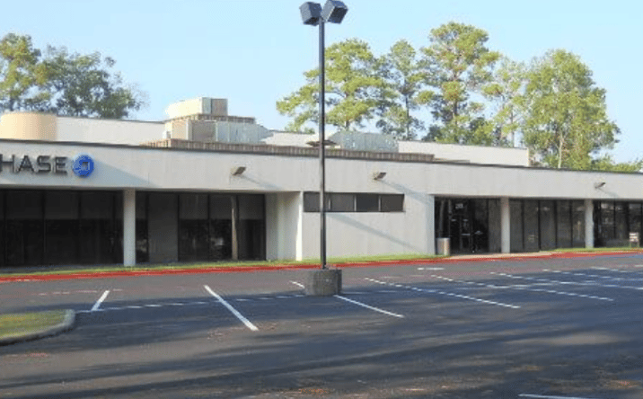 Pictures of Office property located at 1075 Kingwood Dr, Houston, TX 77339 for lease - image #1