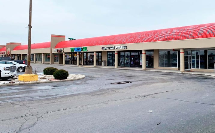 Pictures of Retail, Office, Restaurant property located at 2947 S Washington St, Kokomo, IN 46902 for lease - image #1