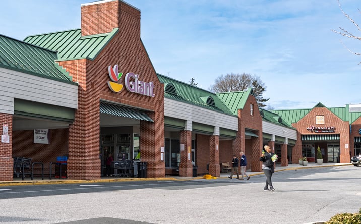 Pictures of Retail, Restaurant property located at 6340 York Rd, Baltimore, MD 21212 for lease - image #1